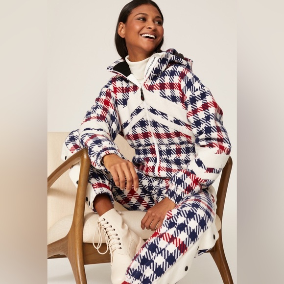 Perfect Moment ski suit / one piece snowsuit - Picture 3 of 8